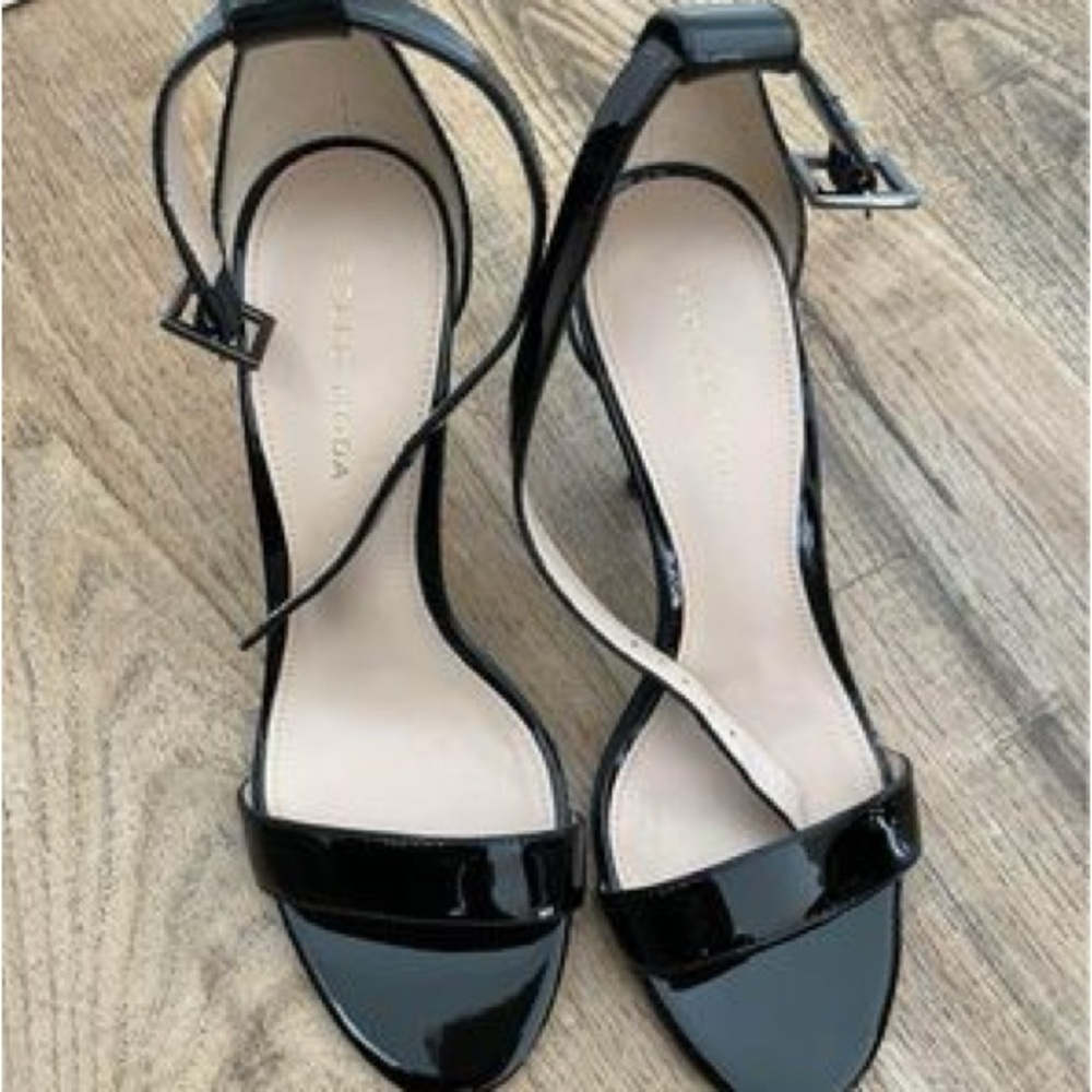 Patent woman shoes